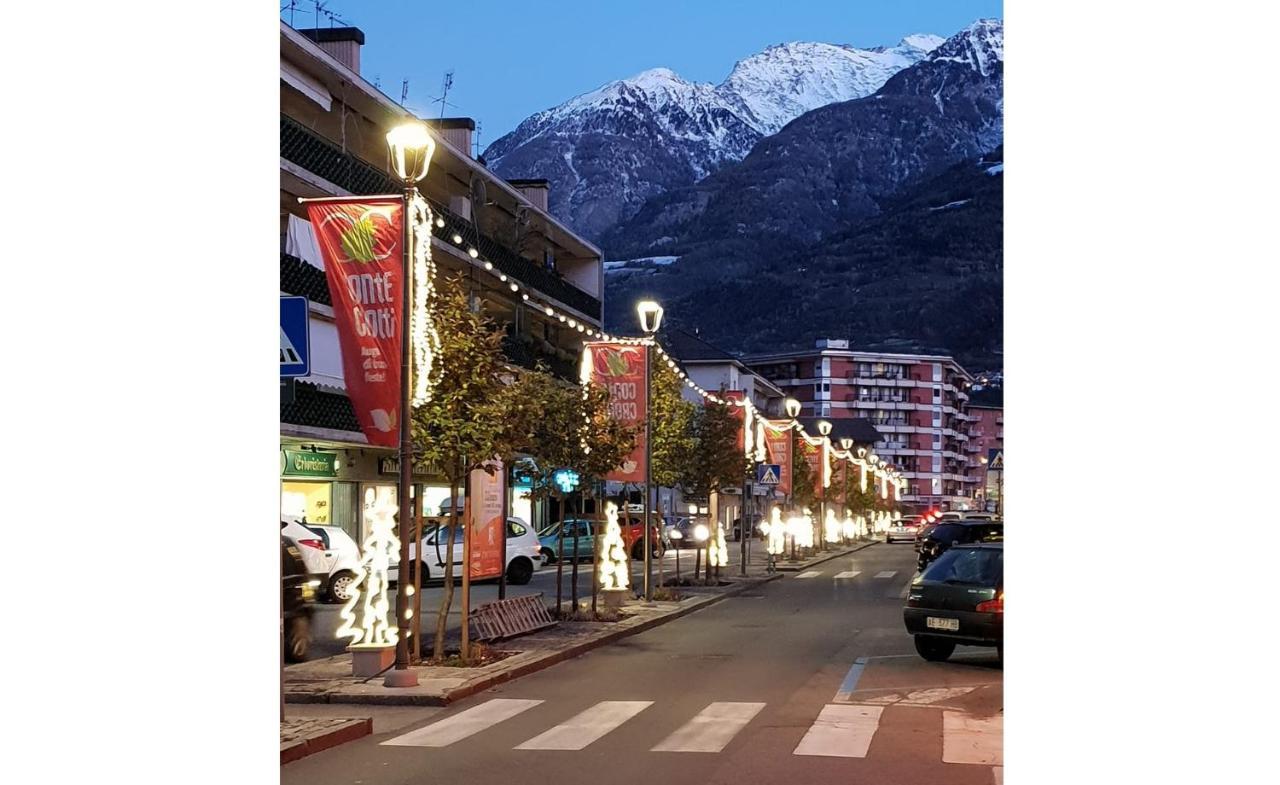 Al Piano Terra, Su Corte Privata. Aosta